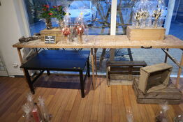 Klapbord uden indhold