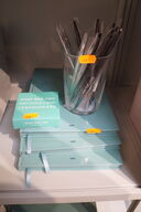 Notesbøger, kuglepenne, m.v.