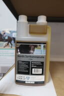 Sortkommenolie NORDIC HORSE, mineralfodder m.v. 