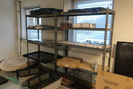 2 stk. lagerreoler uden indhold