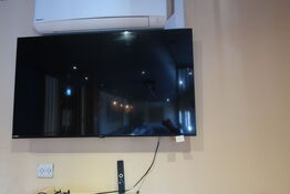 Nokia tv med fjernbetjening 