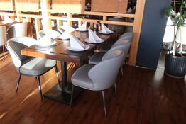 2 borde og 6 nye stole