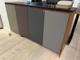 Skab: Fritstående Modul med farvefronter