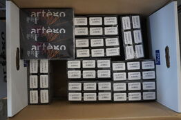 Kasse med ARTEGO It's color i forskellige farver