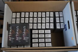 Kasse med ARTEGO It's color i forskellige farver