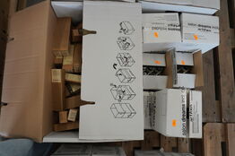 Lot div. frisør artikler, bl.a. INSIGHT og ARTEGO