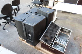 4 stk højtaler samt diverse beslag