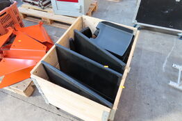 3 stk skærme samt diverse dueslag