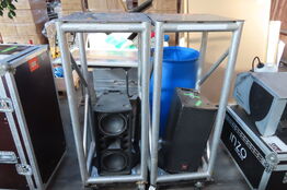 2 stk højtaler på rullevogne