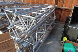 Palle med alu truss-system bjælker