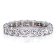 2,18 ct. naturlig diamant og 14 kt. alliance hvidguldring. GCI
