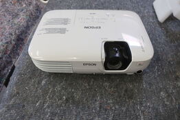 Projektor EPSON EB-X9 H375B