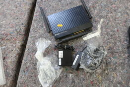 Trådløs router ASUS RT-AC1200G+