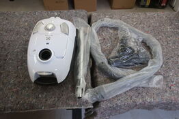 Støvsuger ELECTROLUX EEG41IW