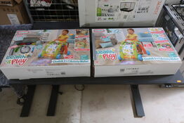 2 stk. LITTLE TIKES gåvogne