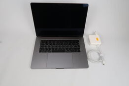 Apple MacBook Pro 15,4" IPS i9-9880HQ