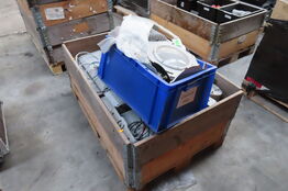 Palle med diverse reservedele til lys