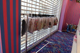 Stativ med div. Udklædningsdragter