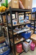 Lagerreol med div. Festtilbehør m.m.