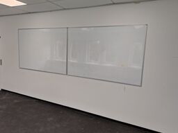Tre whiteboards
