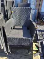 Seks stole med armlæn. Polyrattan. 