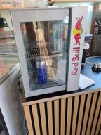 Red Bull køleskab