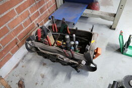 Værktøjstaske med div. Værktøj