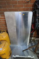 Div. Jernplader m.m. på reol