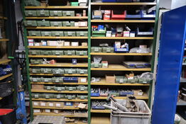 2 fag lagerreoler med div. Bolte (svejseslanger medfølger ikke)