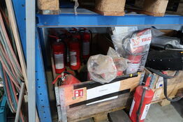 Palle med div. Pulverslukkere m.m.