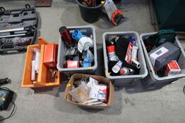 5 stk. kasser med div. Værktøj og varelager
