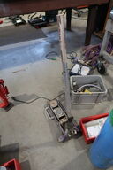 Donkraft BATO Floor Jack