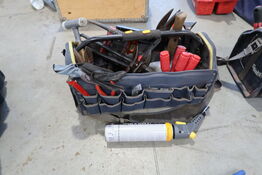 Værktøjstaske med div. Værktøj