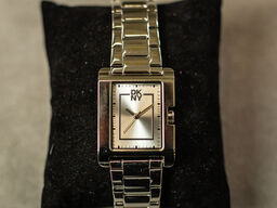 Ur DKNY Westside Midi 25,5x33,5 mm