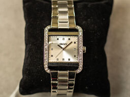 Ur DKNY City Glitz 27x34,5 mm