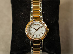 Ur DKNY Eastside Mini 28 mm