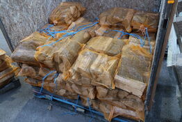 Cirka 0,5 kbm. Brænde af nåletræ