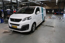 Varebil PEUGEOT Expert 2.0 Bluehdi 177 L3 Eat8