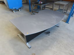 Hæve/sænkebord 200x 120 cm (MOMSFRI)