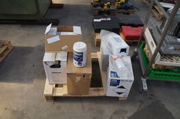 Palle med sæbedispendser + sæbe 