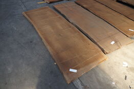 IROKO Planke (AFRIKANSK TEAKTRÆ)