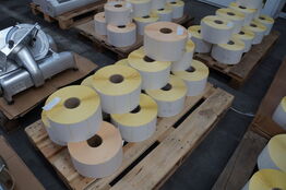 Palle med diverse labelpapir 