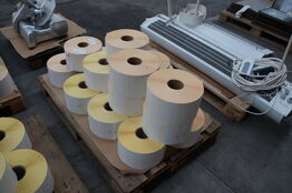 Palle med diverse labelpapir 