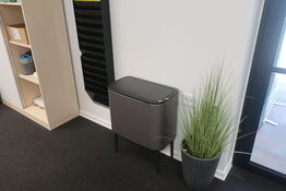 Plante / skraldespand BRABANTIA / papirholder