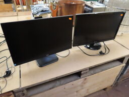 2 stk. 24" monitorer AOC/NEOVO