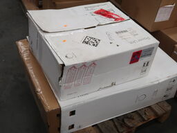 Batteri SONNE 10 Performance Power Unit 3Ph 99kW S/N 353061 + SONNE Hybrid 9.53 Peter Unit 1Ph/9010/ND S/N 236006