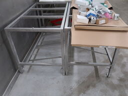 2 stk. Arbejdsbord fra slagteri, uden bordplader