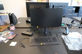 Computerskærm SAMSUNG F24T450FQR, tastatur, dockingstation