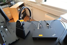 Headset JABRA, dockingstation LENOVO