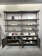 Reolsystem m. LED lys under hylderne 206x218x37cm